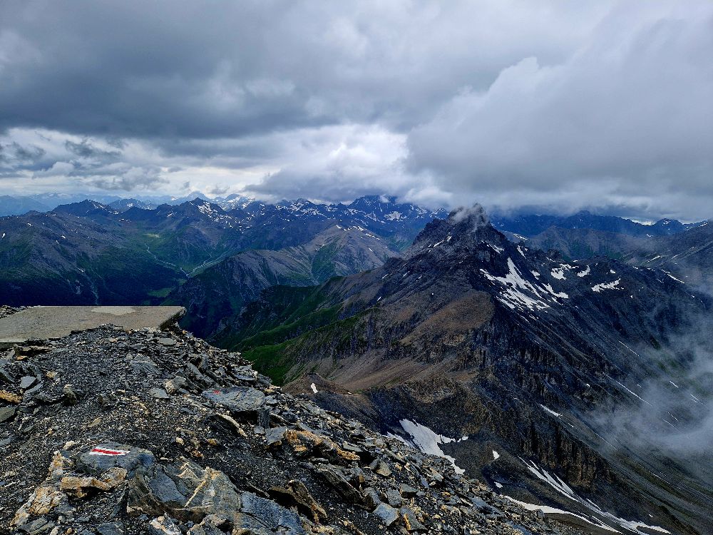 8%20Aussicht%20Gipfel 8%20Aussicht%20Gipfel